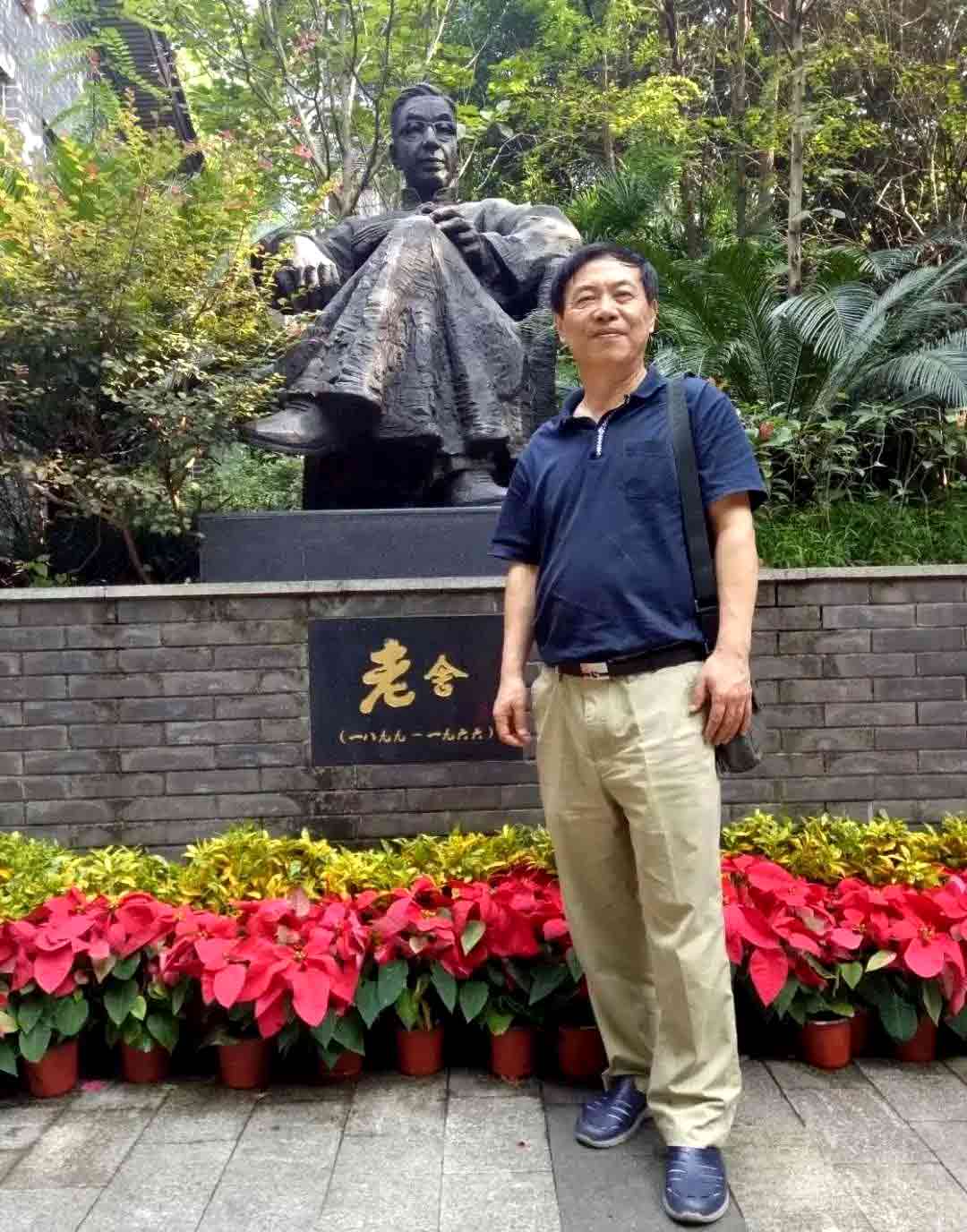 陆健.jpg 陆健.jpg